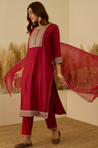 Red women kurta pant dupatta set