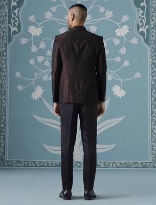 Black maroon textured bandhgala suit 4