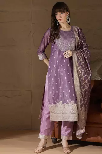 Purple women kurta pant dupatta set