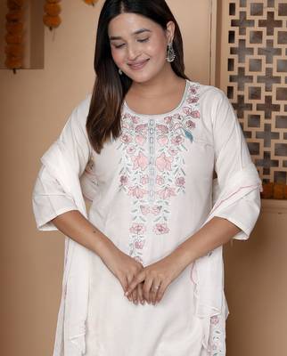 White women kurta pant dupatta set 2