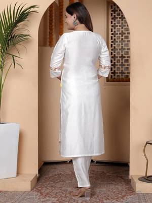White women kurta pant dupatta set 4