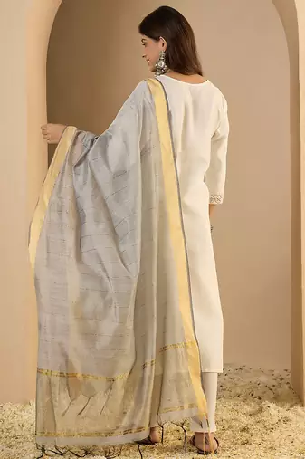 White women kurta pant dupatta set