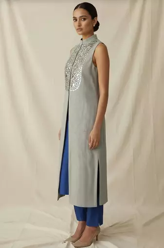 Grey embroidered raw silk kurta set