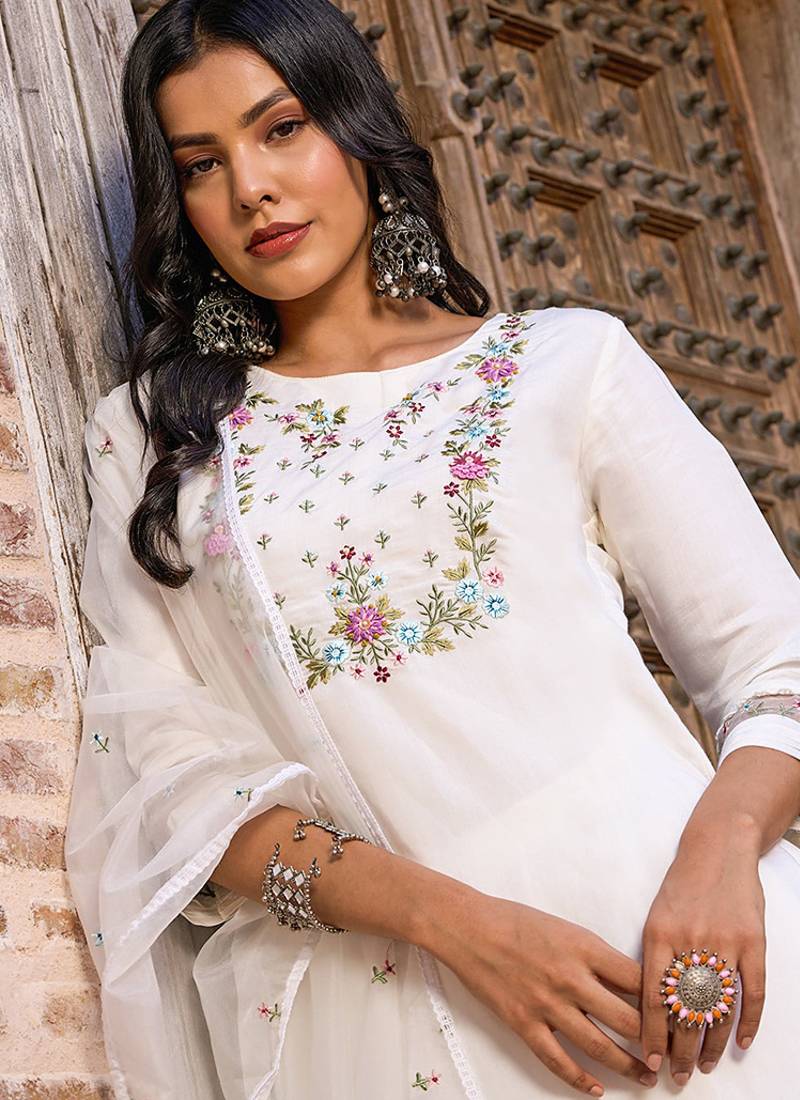 White viscose chanderi embroidered kurta set