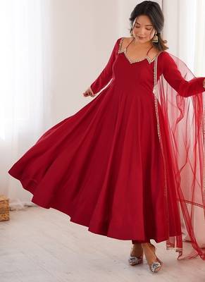 Women red ethnic anarkali kurta set for festive & wedding wear 3