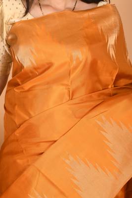 Turmeric yellow temple border pure kanchi silk saree 2