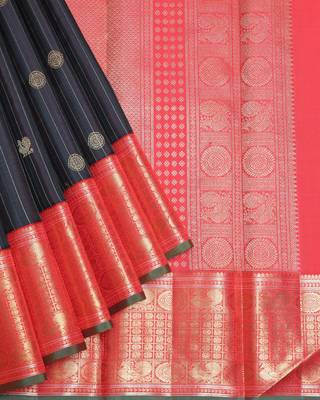 Black and pinkish red pure zari silk saree 2