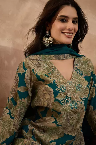 Women blue silk blend floral embroidered straight kurta trousers with dupatta