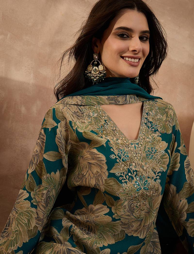 Women blue silk blend floral embroidered straight kurta trousers with dupatta