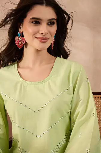 Women green pure cotton embroidered scalloped coord sets