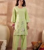 Women green pure cotton embroidered scalloped coord sets