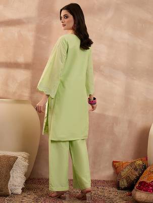 Women green pure cotton embroidered scalloped coord sets 4