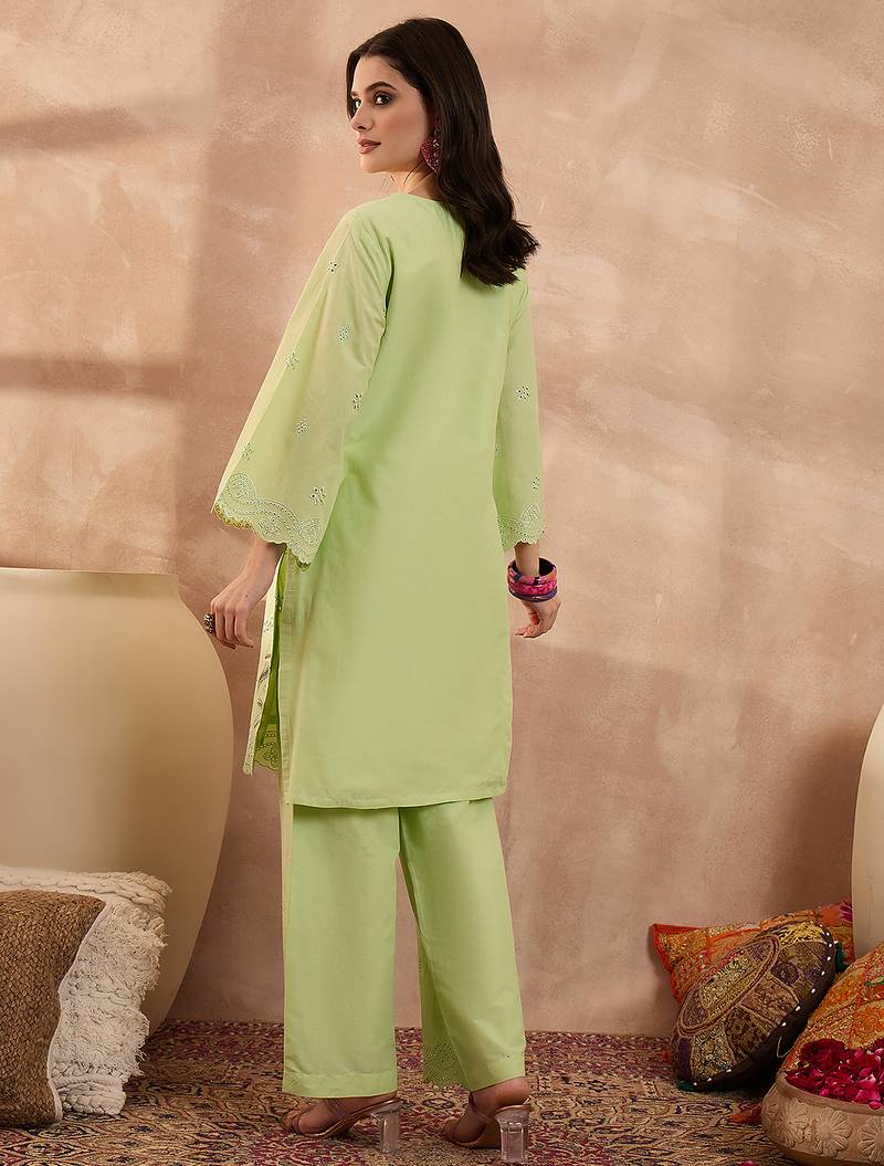 Women green pure cotton embroidered scalloped coord sets