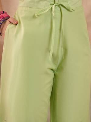 Women green pure cotton embroidered scalloped coord sets 5