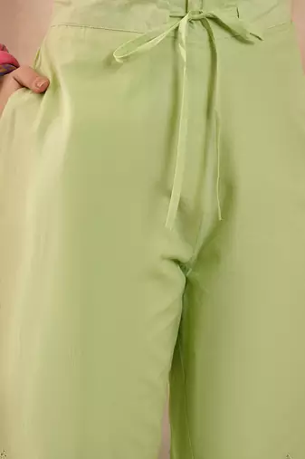 Women green pure cotton embroidered scalloped coord sets