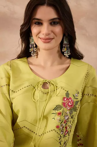 Women green silk blend embroidered straight coord sets