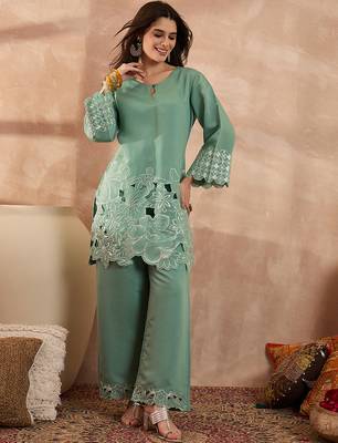 Women blue silk blend embroidered scalloped coord sets 3