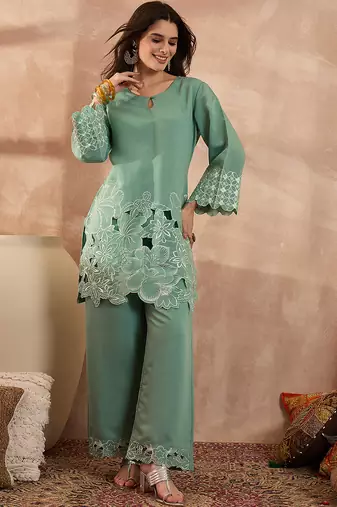Women blue silk blend embroidered scalloped coord sets