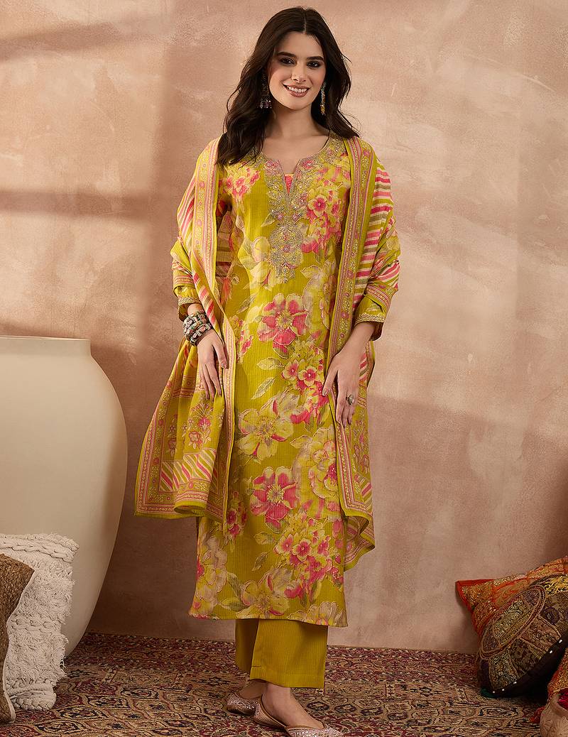 Women yellow polyester floral printed straight kurta trousers with dupatta