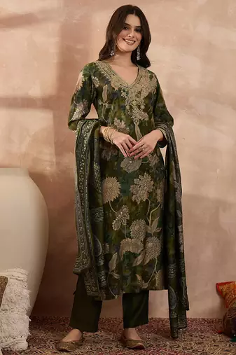 Women green polyester floral printed straight kurta trousers with dupatta