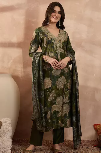 Women green polyester floral printed straight kurta trousers with dupatta