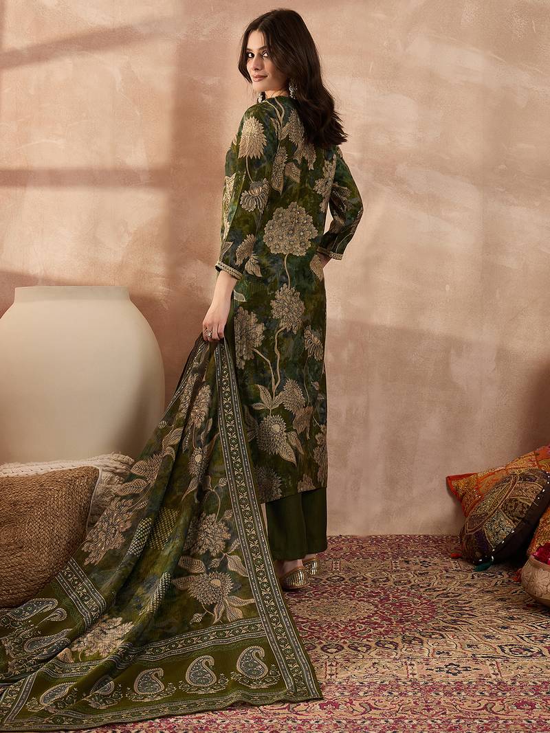 Women green polyester floral printed straight kurta trousers with dupatta