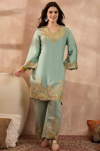 Women blue silk blend embroidered scalloped coord sets