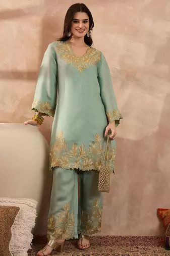 Women blue silk blend embroidered scalloped coord sets