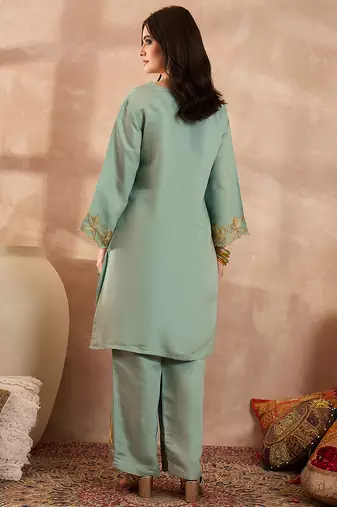 Women blue silk blend embroidered scalloped coord sets