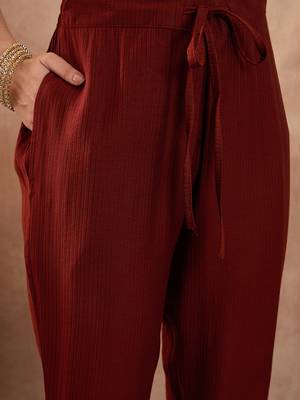 Women brown polyester floral printed straight kurta trousers with dupatta 5