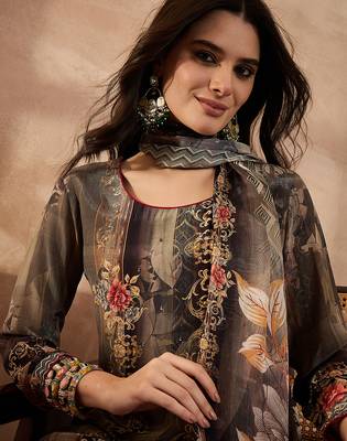 Women off white pure silk solid printed straight kurta trousers with dupatta 2