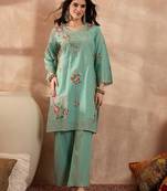 Women blue pure cotton embroidered straight coord sets