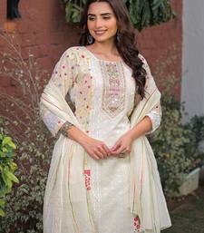 Women cream pure cotton ethnic motifs printed straight kurta trousers with dupatta