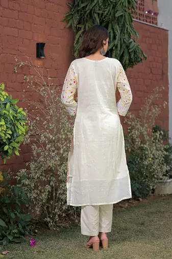 Women cream pure cotton ethnic motifs printed straight kurta trousers with dupatta