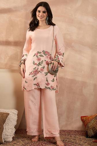 Women peach silk blend embroidered scalloped coord sets