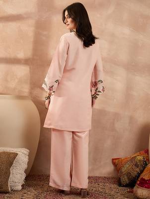 Women peach silk blend embroidered scalloped coord sets 4