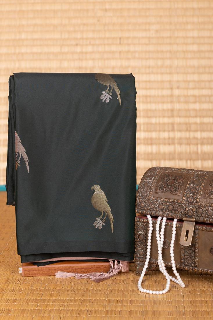 Bottle green and rosewood pink borderless soft silk saree