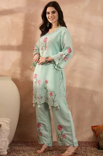 Women blue silk blend embroidered scalloped coord sets
