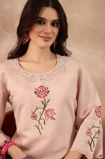 Women peach silk blend embroidered scalloped coord sets