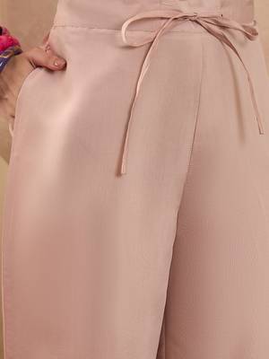 Women peach silk blend embroidered scalloped coord sets 5