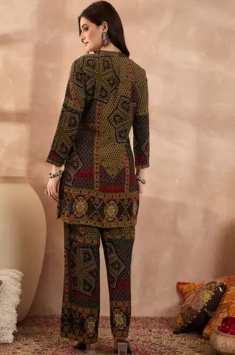 Women green viscose rayon printed straight coord sets