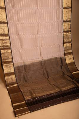 Champagne pink and pakku striped pure touch silk saree 3