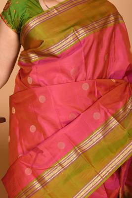 Dual tone pink and dual tone green retta patta border pure kanchi silk saree 2