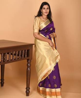 Ultra violet and pastel cream yellow retta patta temple border pure kanchi silk saree 3
