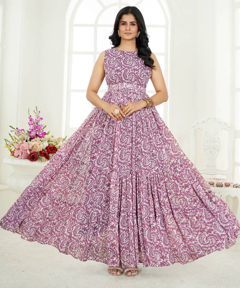 Women mauve paisley printed sleeveless round neck maxi dress