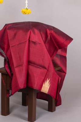 Maroon and gold saree 4