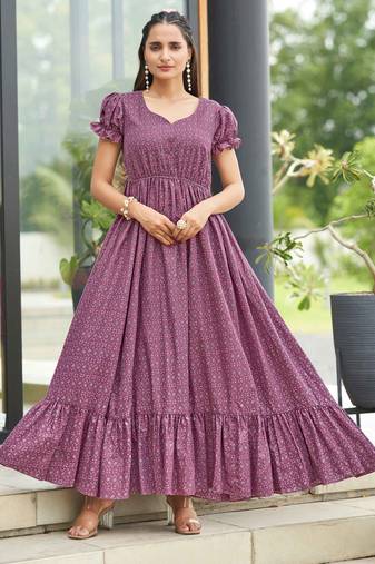 Women mauve floral printed flared maxi dress