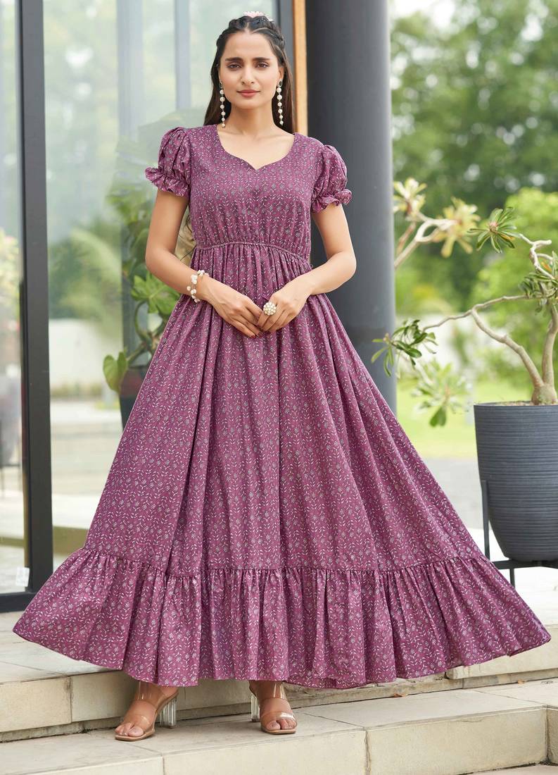 Women mauve floral printed flared maxi dress