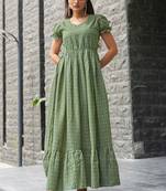 Women green floral printed flared maxi dress