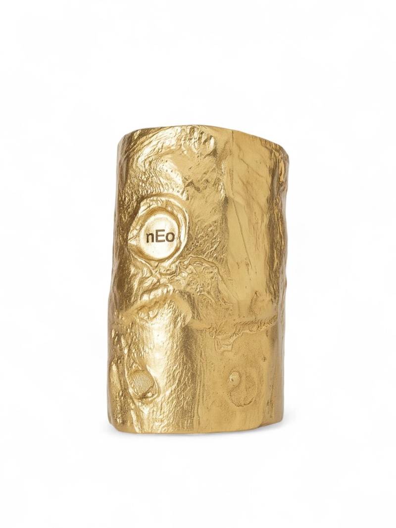 Auric crater handcuff